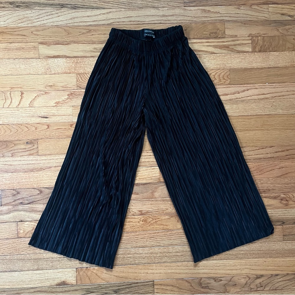 SOLD—Urban Outfitters Wide Leg Pleated Pants